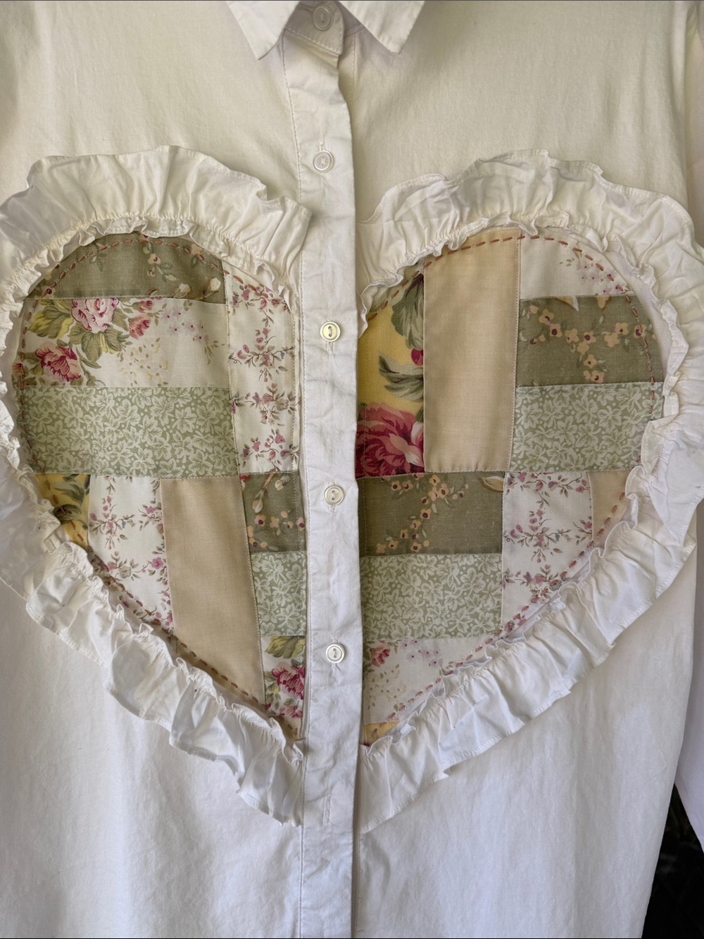 Costal Cottage Patchwork Applique Cotton Heart Buttondown Shirt